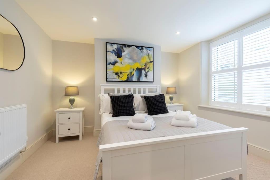 Stunning 5 Bed 4 Bath Period Home Cheltenham Exterior photo
